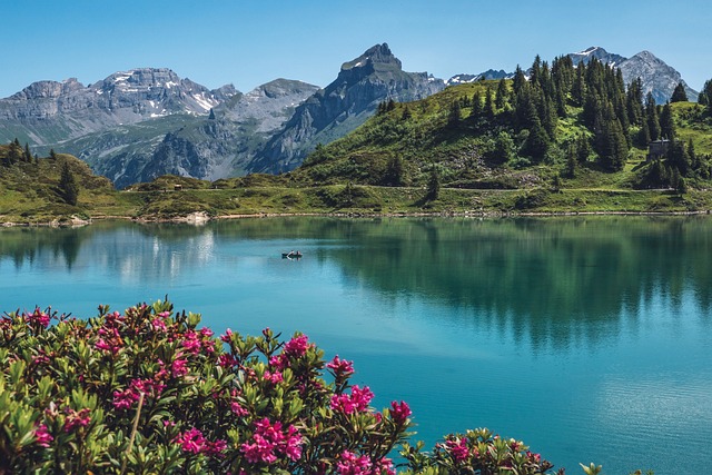 lac en montagne